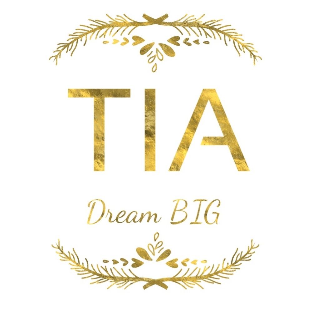 Meet your Posher, Tia
